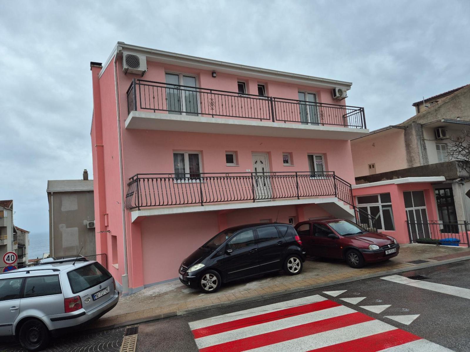מאקרסקה Studio Apartments Antonio מראה חיצוני תמונה