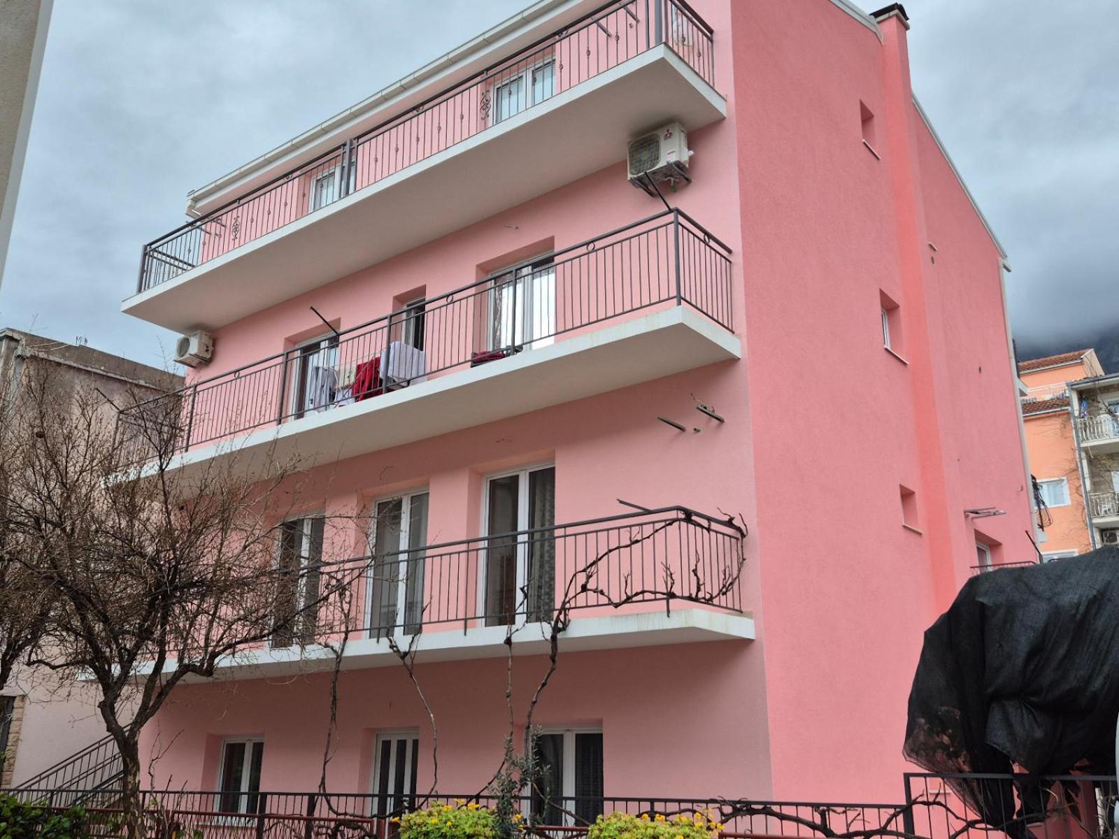 מאקרסקה Studio Apartments Antonio מראה חיצוני תמונה
