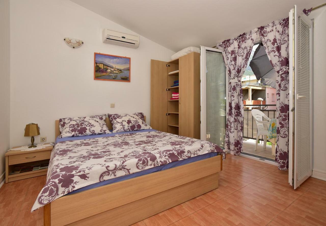 מאקרסקה Studio Apartments Antonio מראה חיצוני תמונה