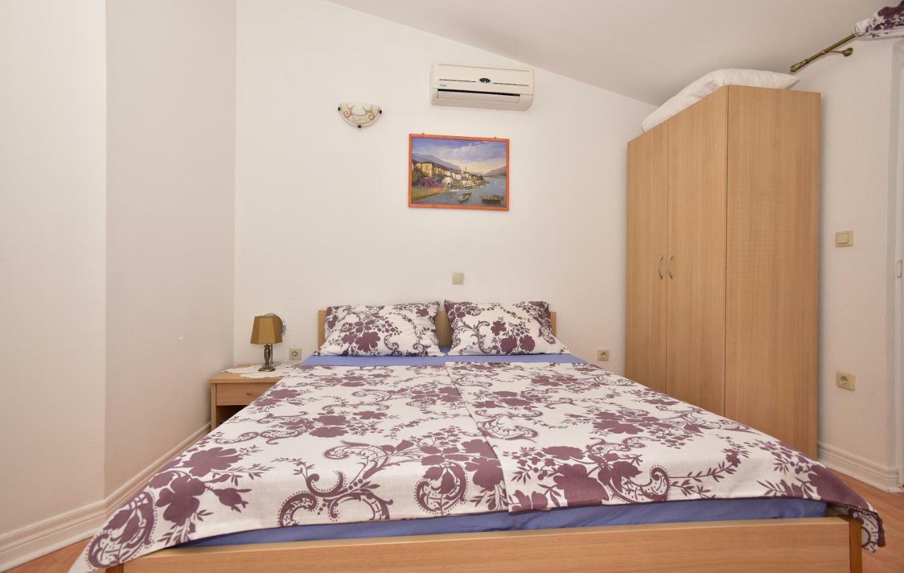 מאקרסקה Studio Apartments Antonio מראה חיצוני תמונה