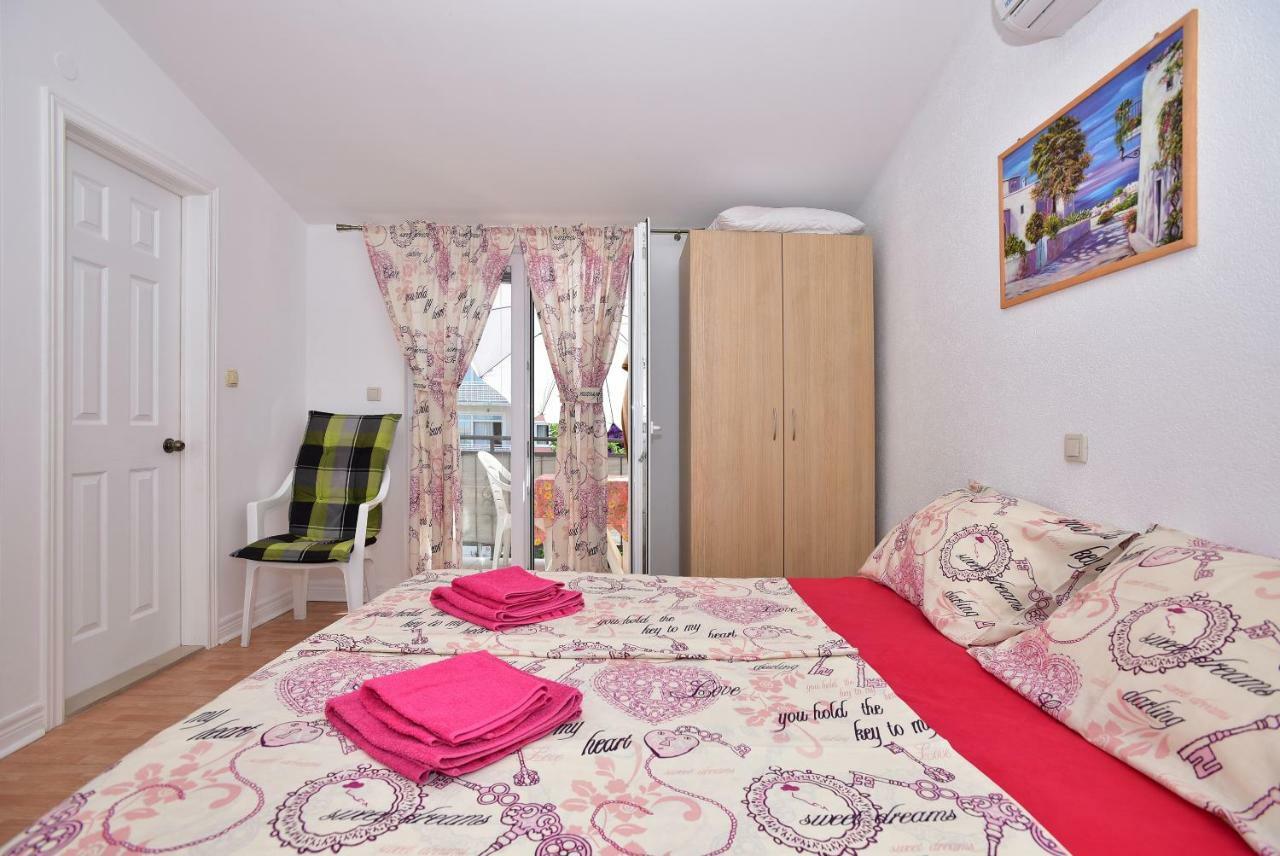 מאקרסקה Studio Apartments Antonio מראה חיצוני תמונה